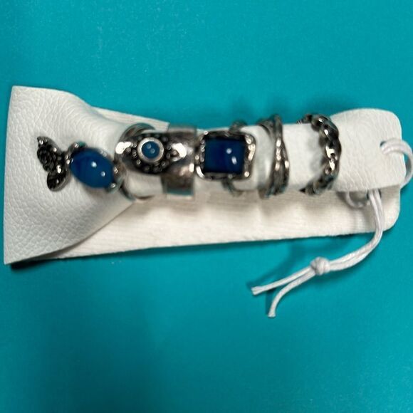 Free People Ring Set Silver Blue Stones 5 Rings - Picture 3 of 3